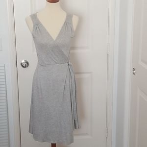 Aiden y long grey dress no size but I thin…